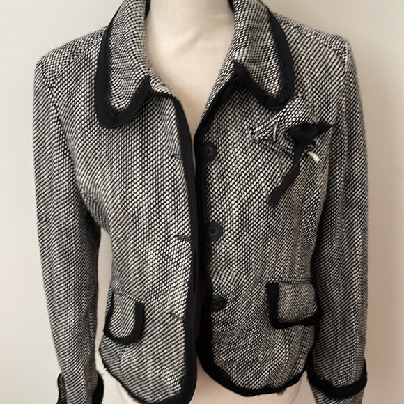 The Limited Tweed Jacket - Picture 3 of 16